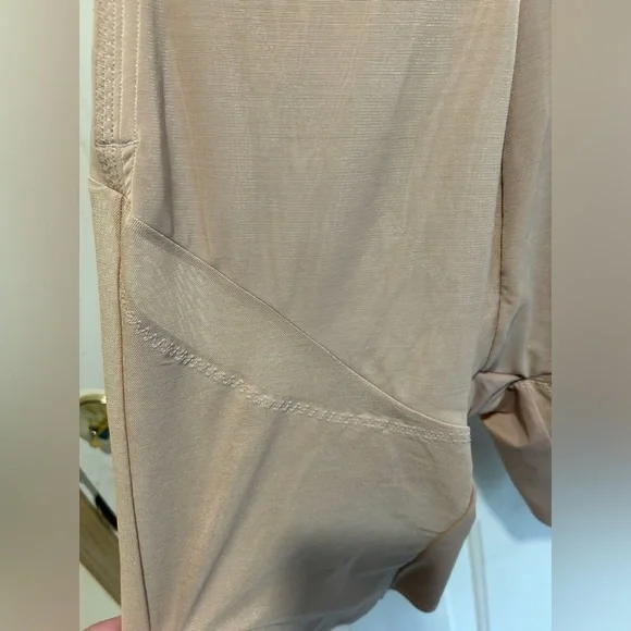 Set of 2 Honeylove Womens XL Sand Beige SuperPower Short w. Flexible Boning